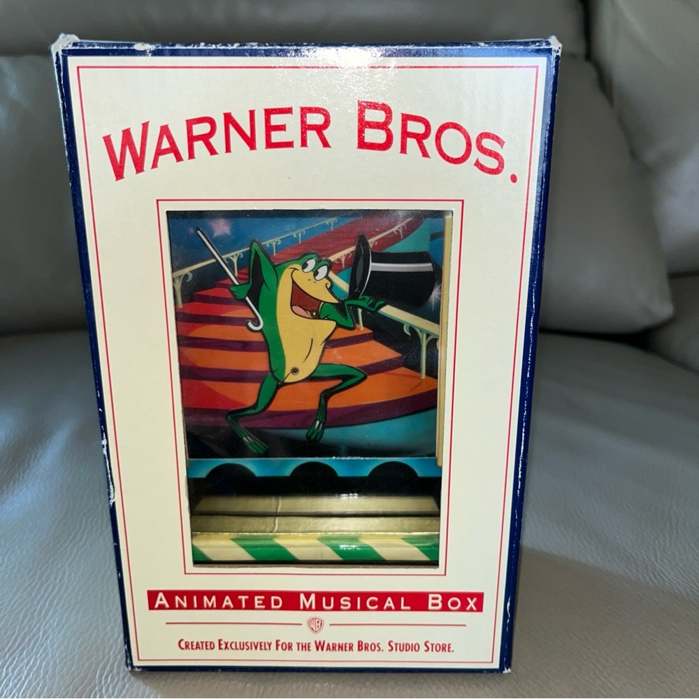 ‘93 WARNER BROTHERS ANIMATED DANCING FROG MUSIC JEWELRY BOX “Hello My Baby” Tune